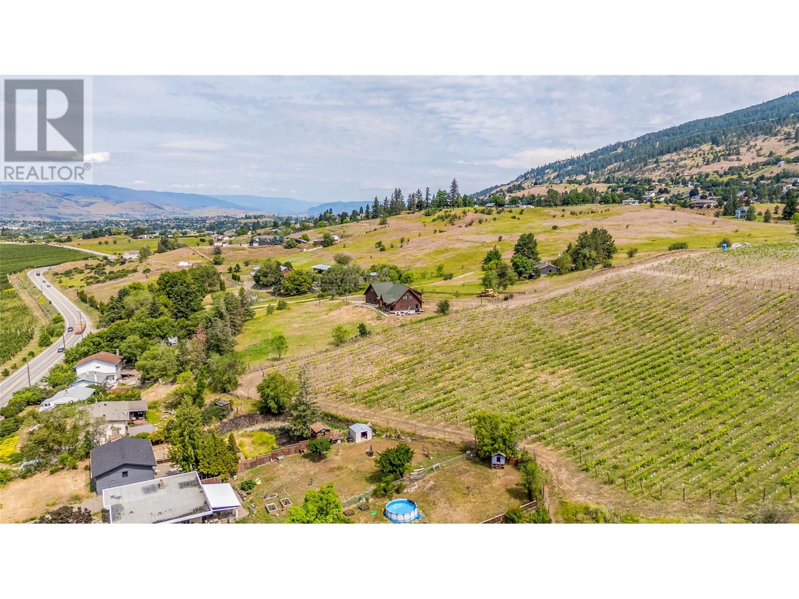 9371 6 Highway, Coldstream