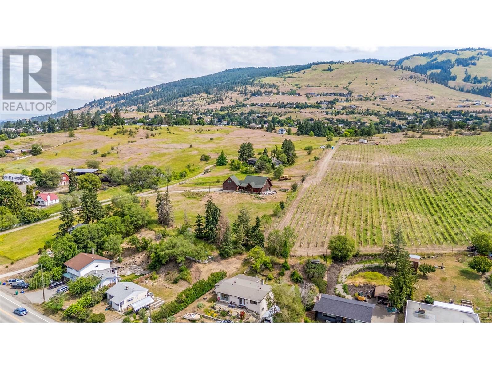 9371 6 Highway, Coldstream