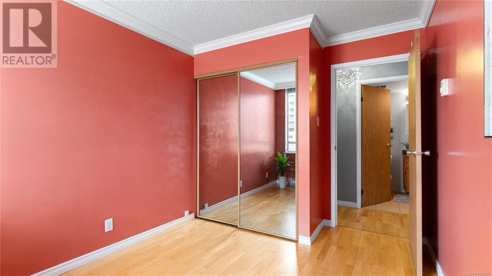 #601 1026 JOHNSON ST - Image 17