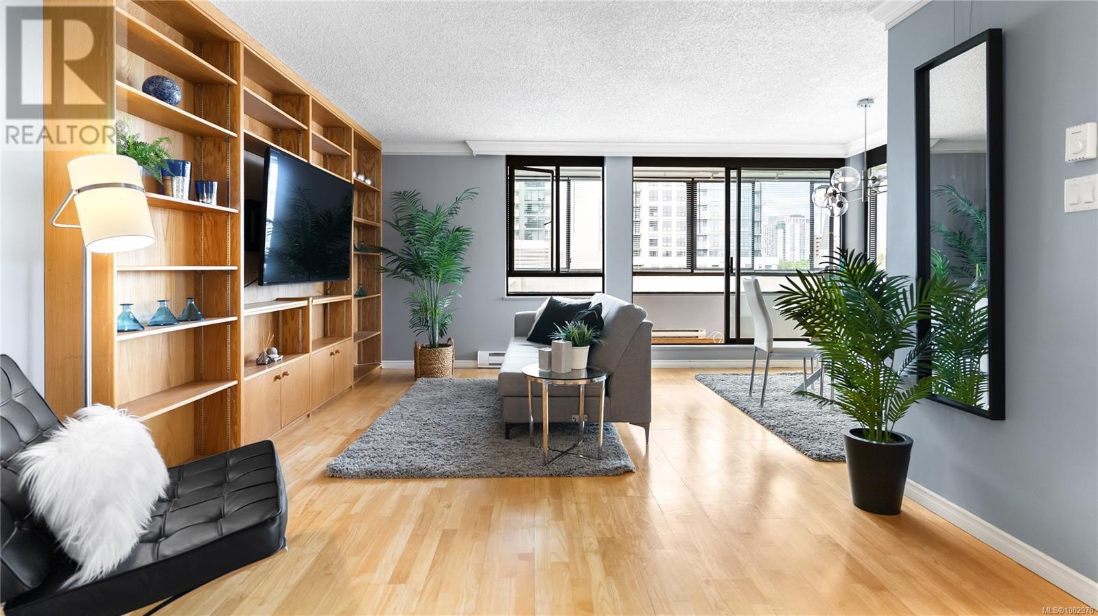 #601 1026 JOHNSON ST - Image 6