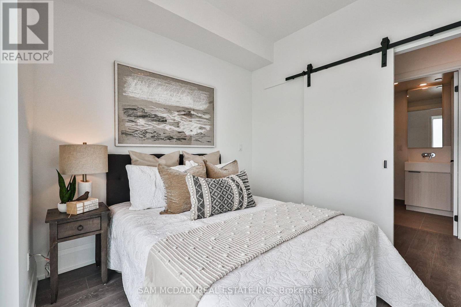 Photo 26 of 2204 370 Martha Street, Burlington ON