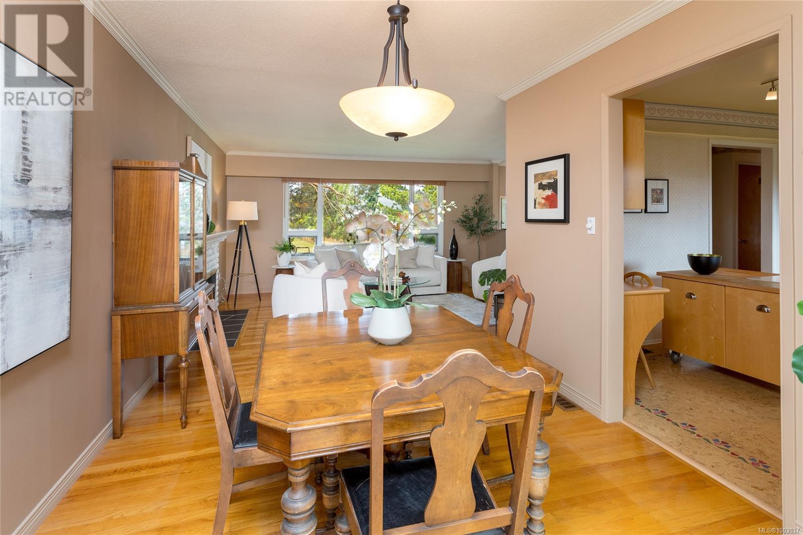 Photo 10 of 10287 Bowerbank Rd, Sidney BC