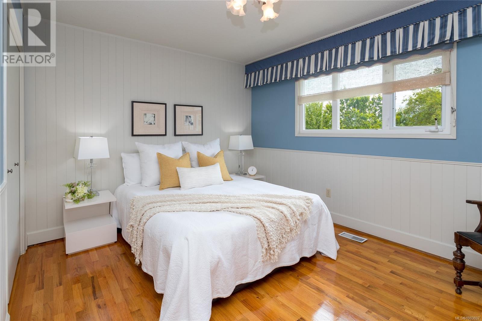 Photo 19 of 10287 Bowerbank Rd, Sidney BC