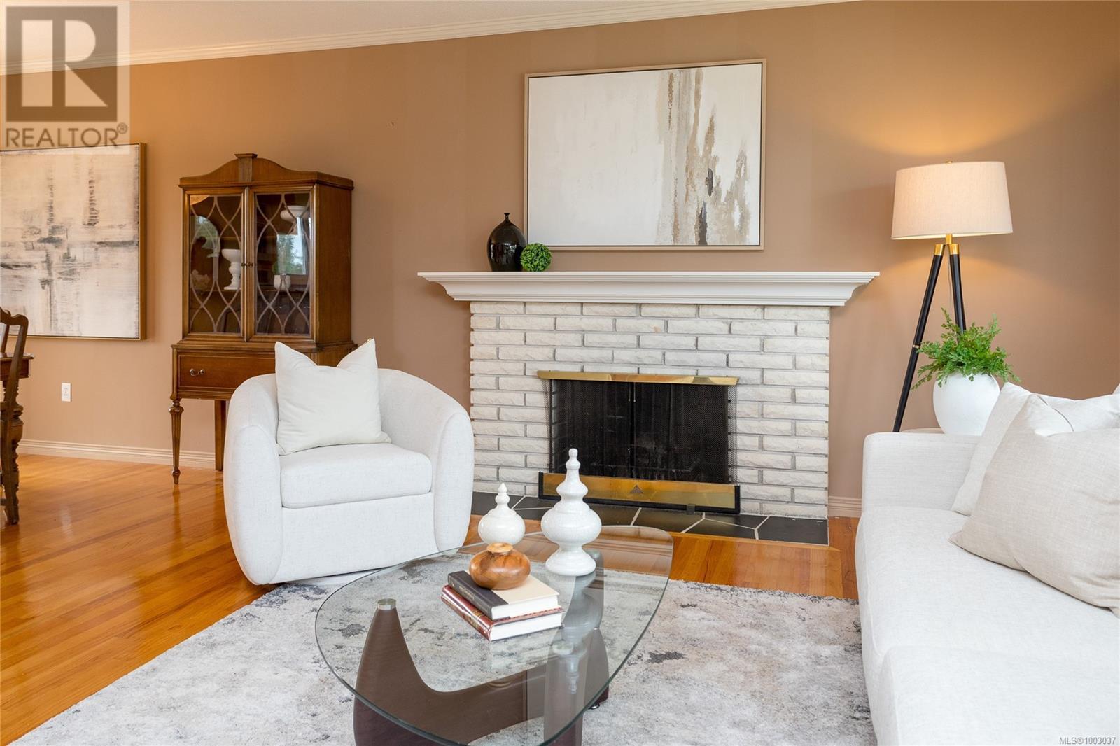 Photo 8 of 10287 Bowerbank Rd, Sidney BC