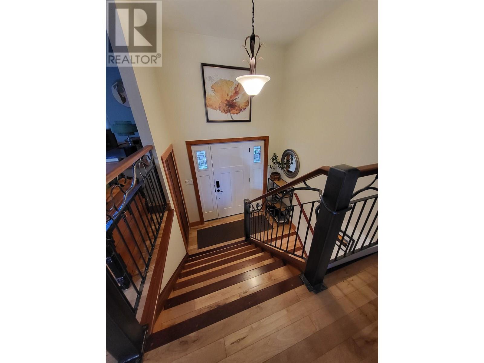 Photo 35 of 303 Delany Avenue, Slocan BC