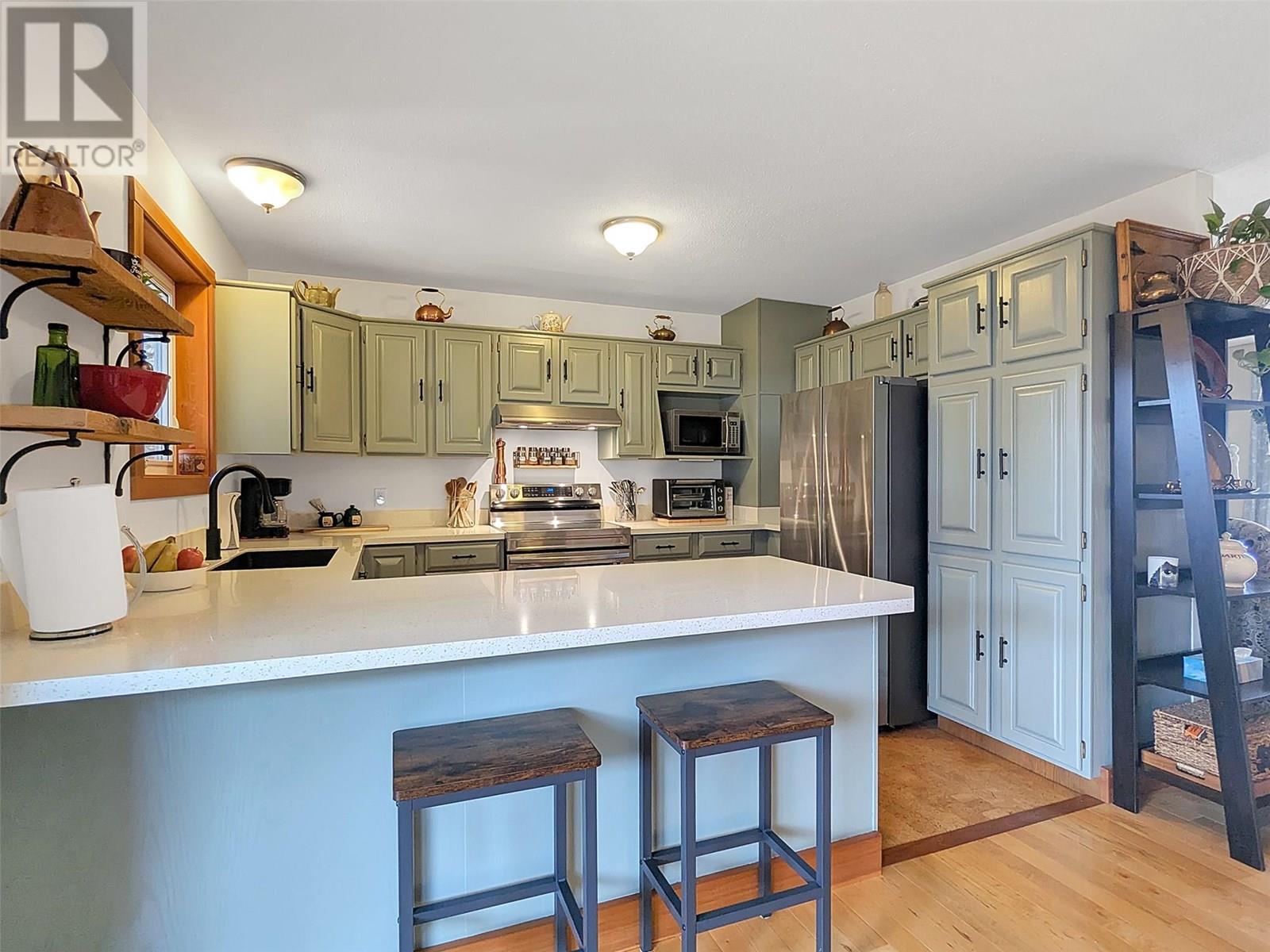 Photo 29 of 303 Delany Avenue, Slocan BC