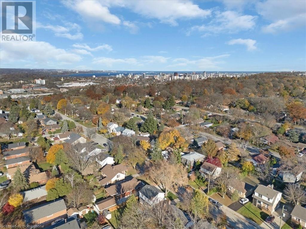 Photo 9 of 94 West 32nd Street, Hamilton ON