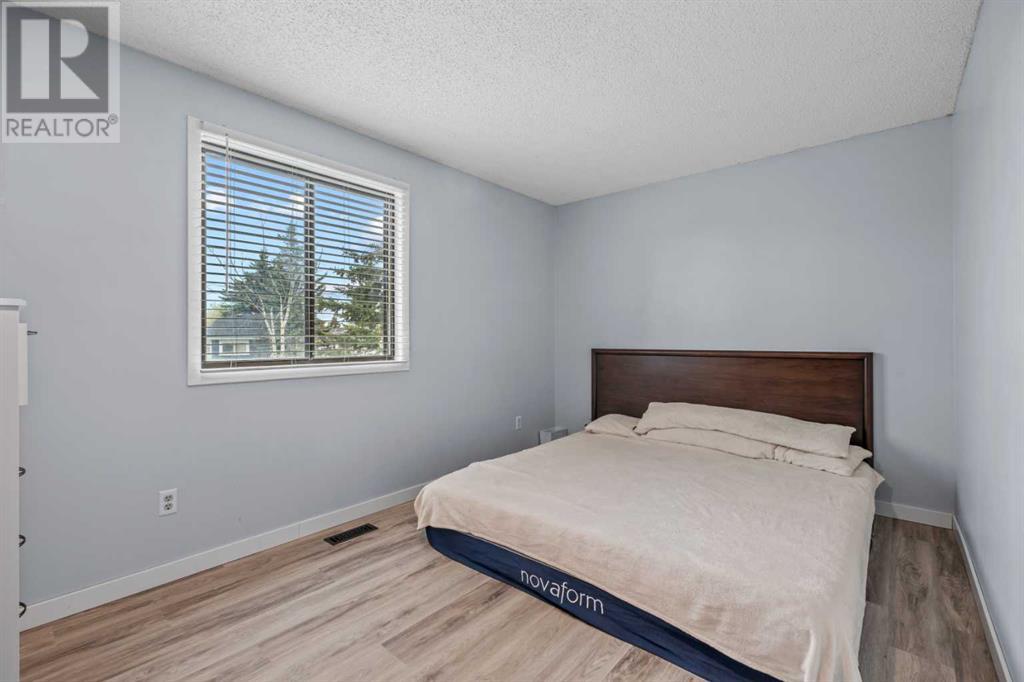 Single Family House 4 Level for Sale in  Taraglen Road NE Taradale Calgary 