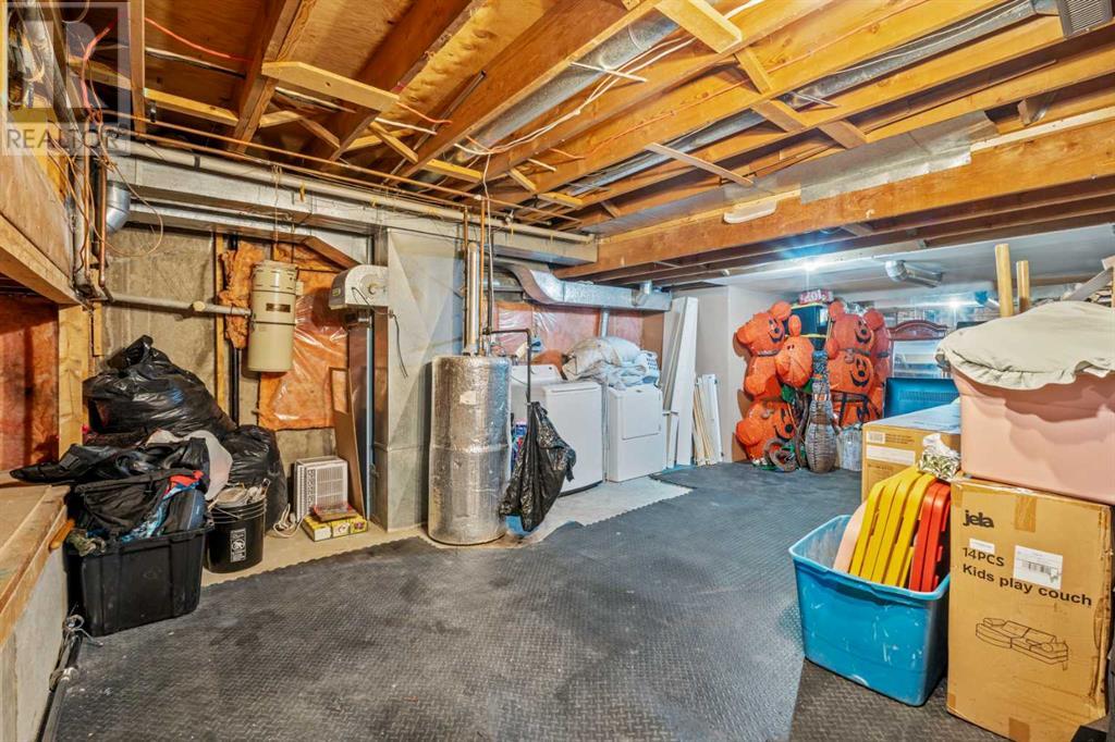Single Family House 4 Level for Sale in  Taraglen Road NE Taradale Calgary 