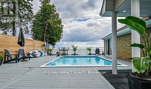 Photo 10 of 59 Cedar Crest Beach Road, Clarington ON
