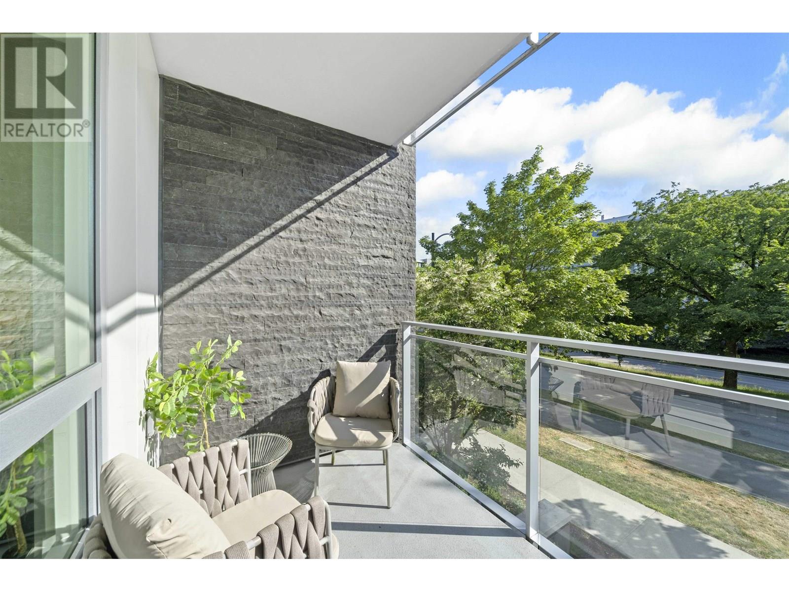 Photo 17 of 208 5058 Cambie Street, Vancouver BC