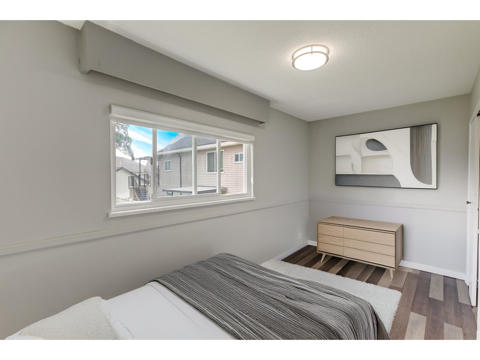 Photo 4 of 14095 110 Ave, Surrey BC