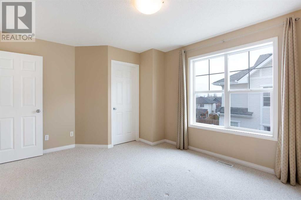 Photo 17 of 3050 New Brighton Gardens Se, Calgary AB