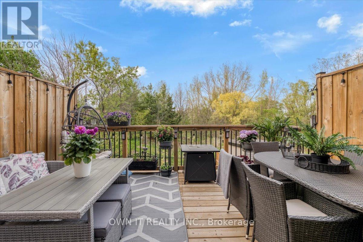 Photo 12 of 928 Chapel Hill Court, Kitchener ON