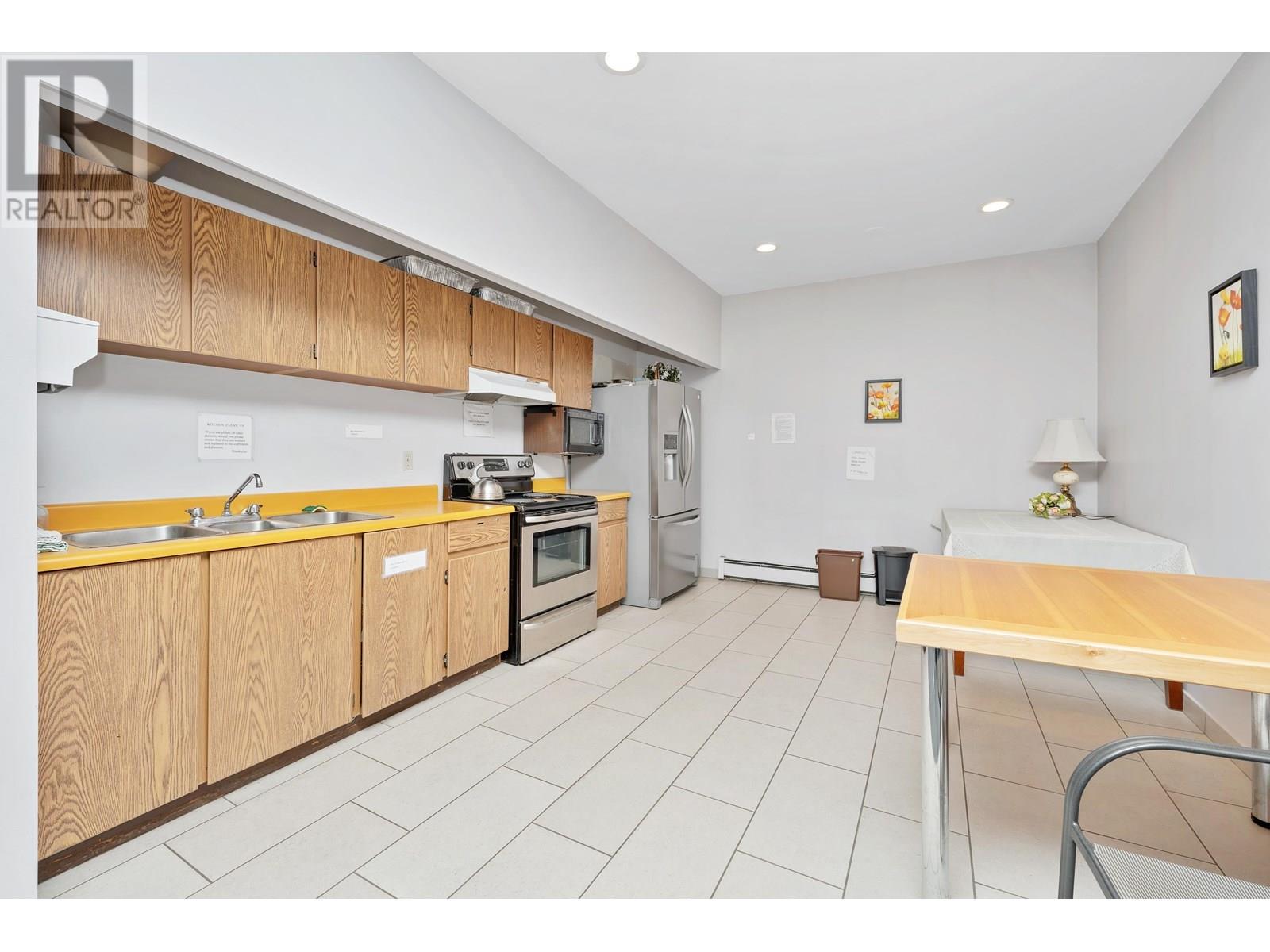 Photo 21 of 801 9280 Salish Court, Burnaby BC