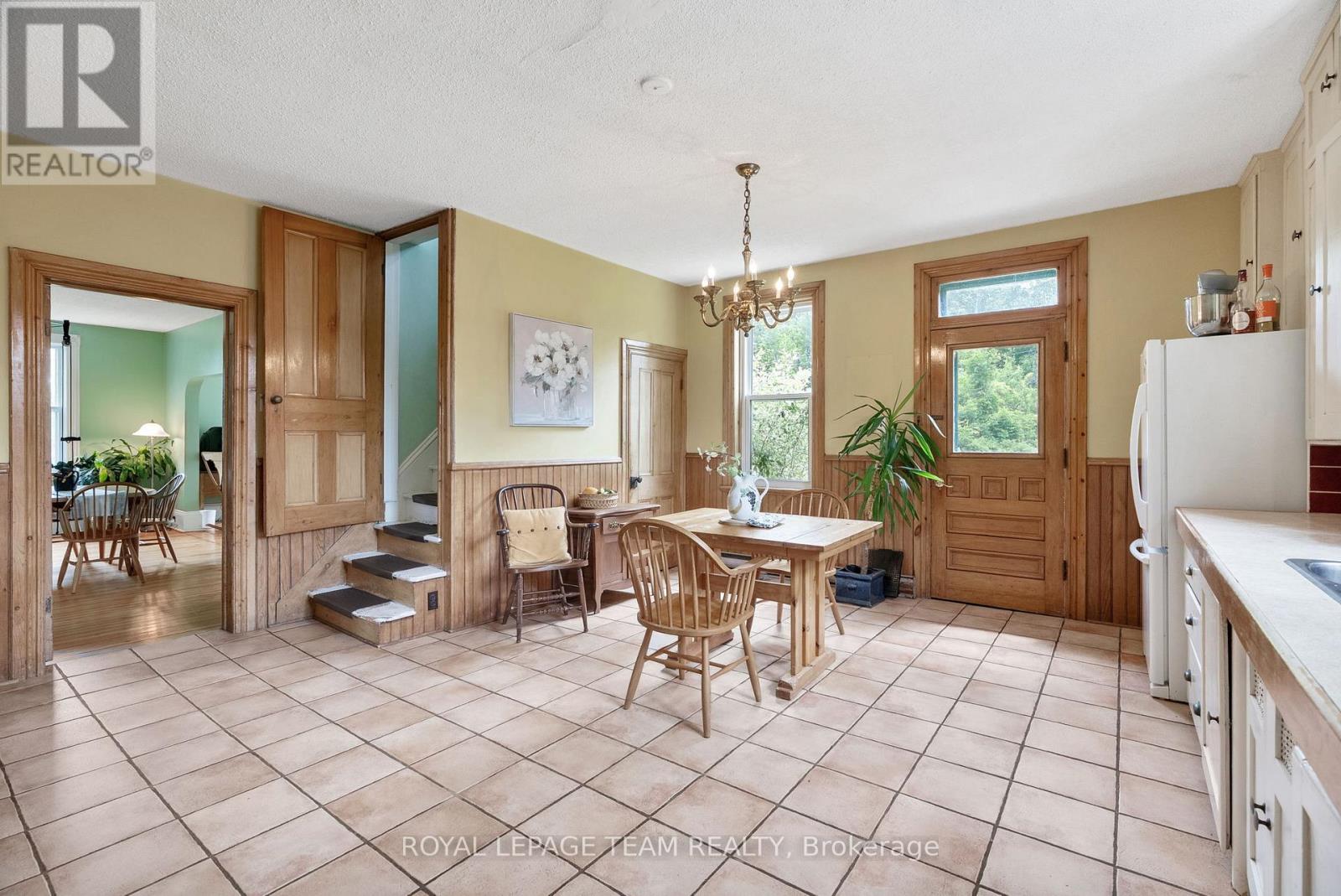 Photo 34 of 2553 Galetta Side Road, Ottawa ON