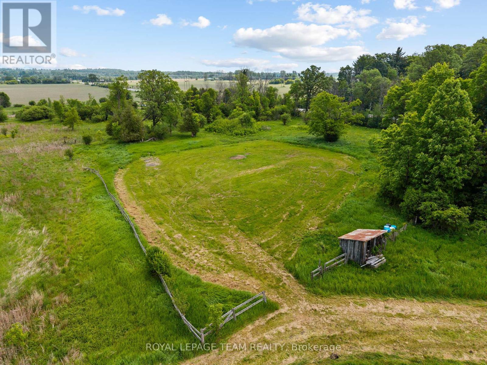 Photo 5 of 2553 Galetta Side Road, Ottawa ON