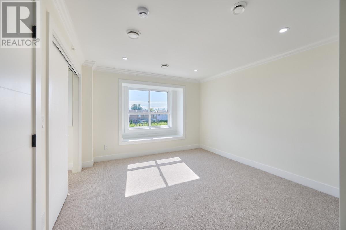 Photo 11 of 27 1115 Roma Avenue, New Westminster BC