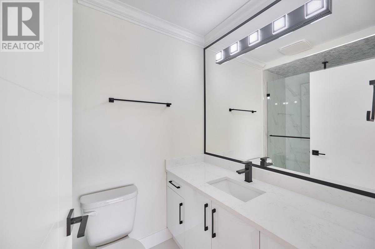 Photo 13 of 27 1115 Roma Avenue, New Westminster BC