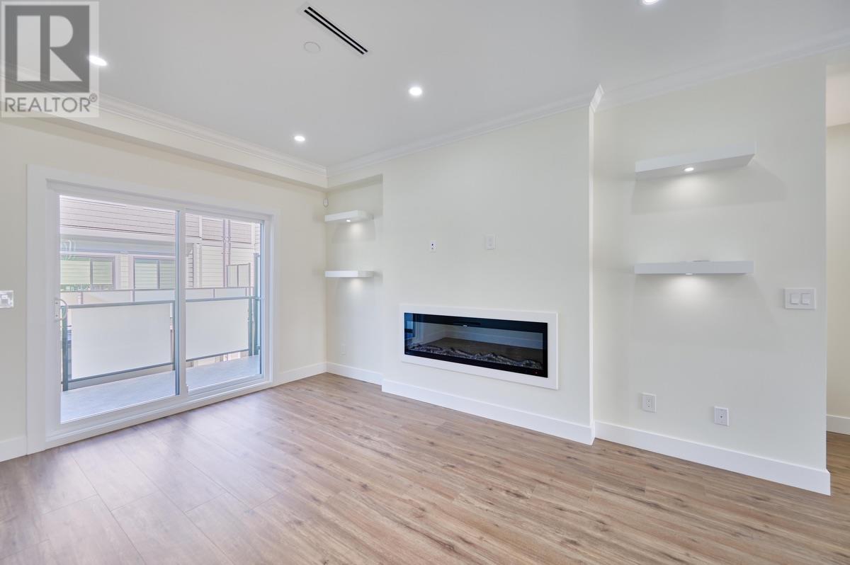 Photo 6 of 27 1115 Roma Avenue, New Westminster BC