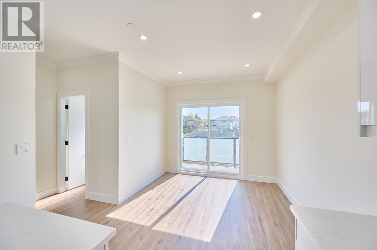 Photo 8 of 27 1115 Roma Avenue, New Westminster BC