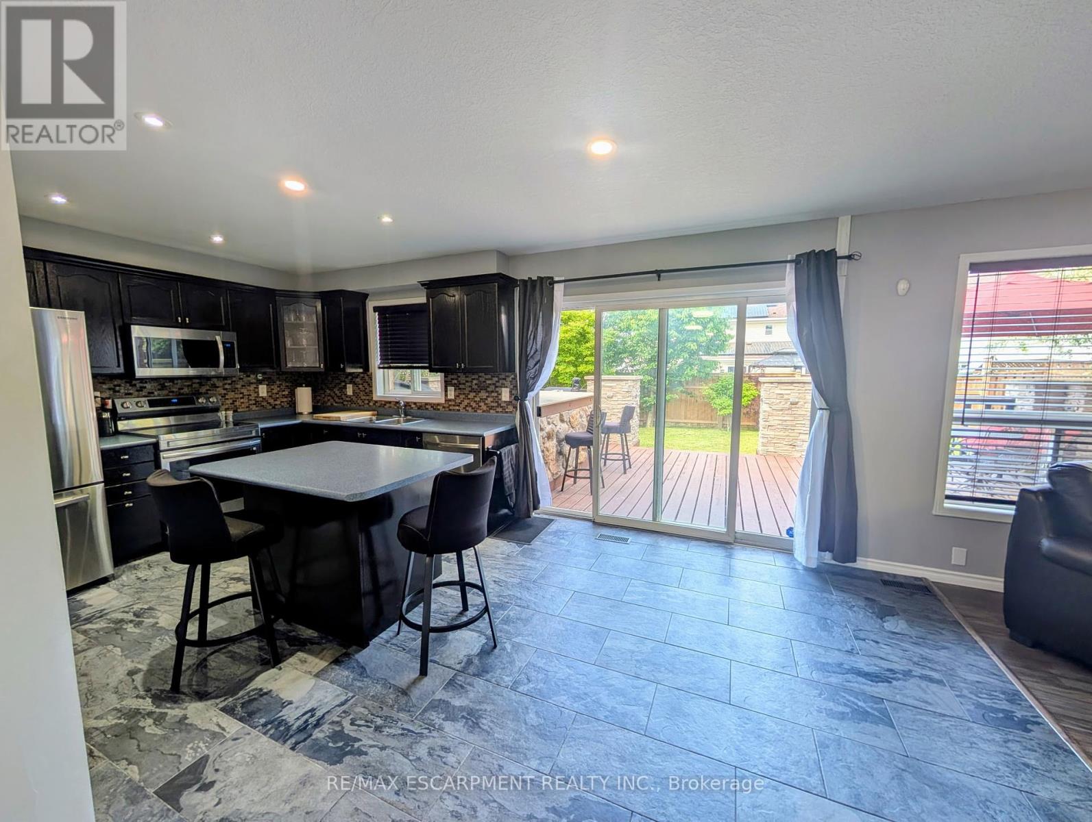Photo 38 of 5 Mavin Street, Brantford ON