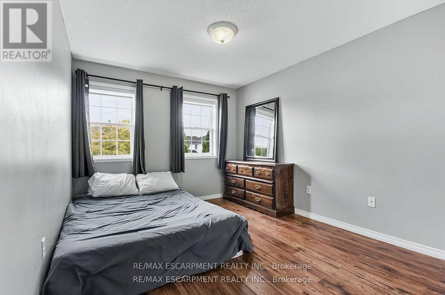 Photo 27 of 5 Mavin Street, Brantford ON