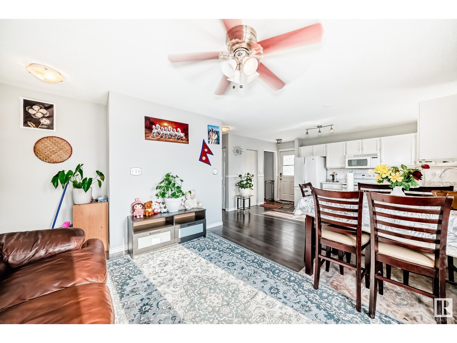 Photo 26 of 3312 44 A St Nw Nw, Edmonton AB