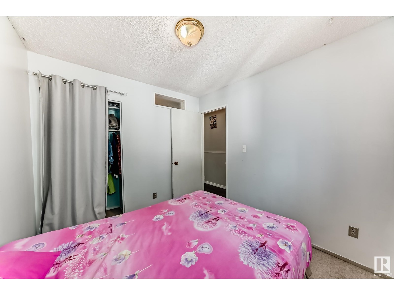 Photo 45 of 3312 44 A St Nw Nw, Edmonton AB