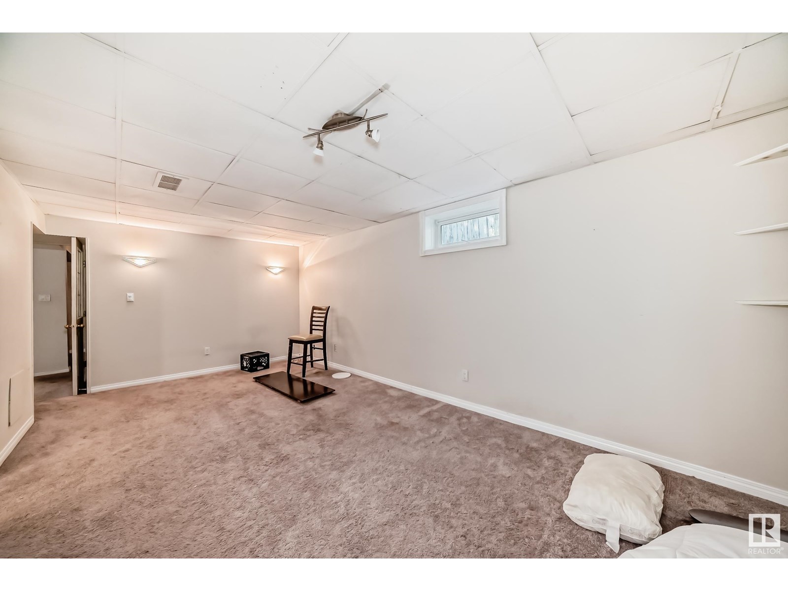 Photo 16 of 3312 44 A St Nw Nw, Edmonton AB