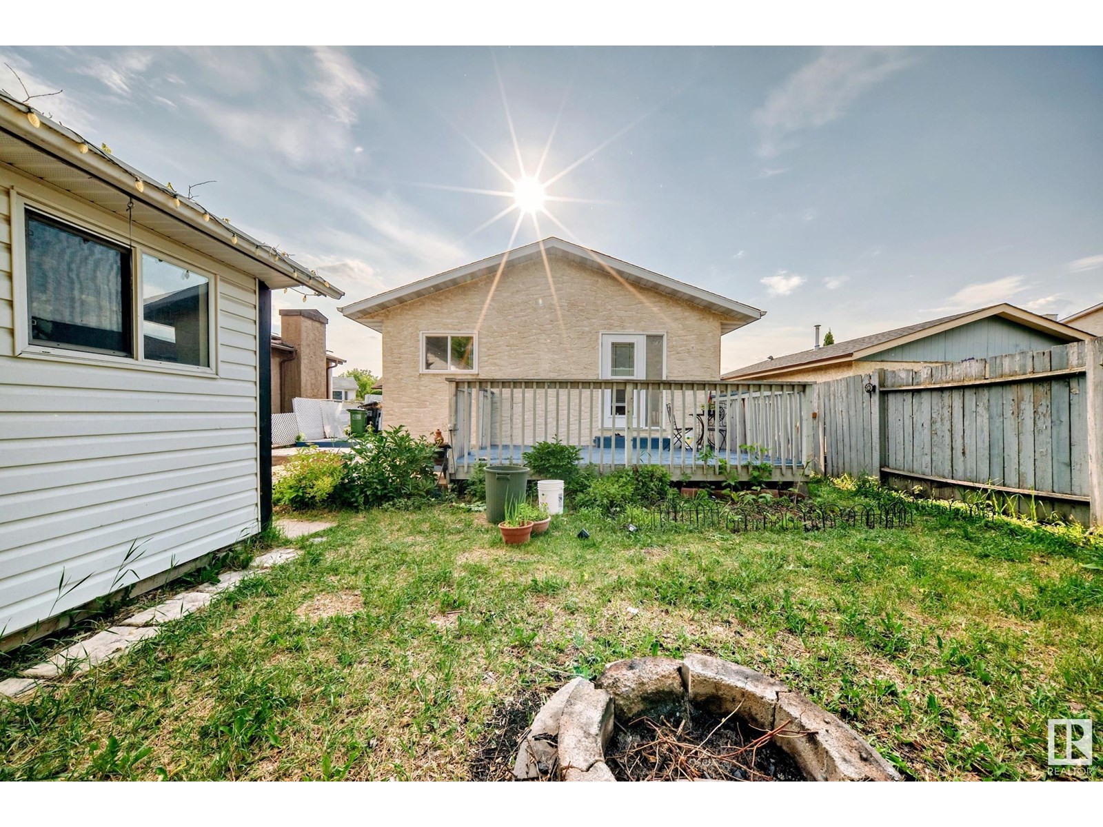 Photo 15 of 3312 44 A St Nw Nw, Edmonton AB