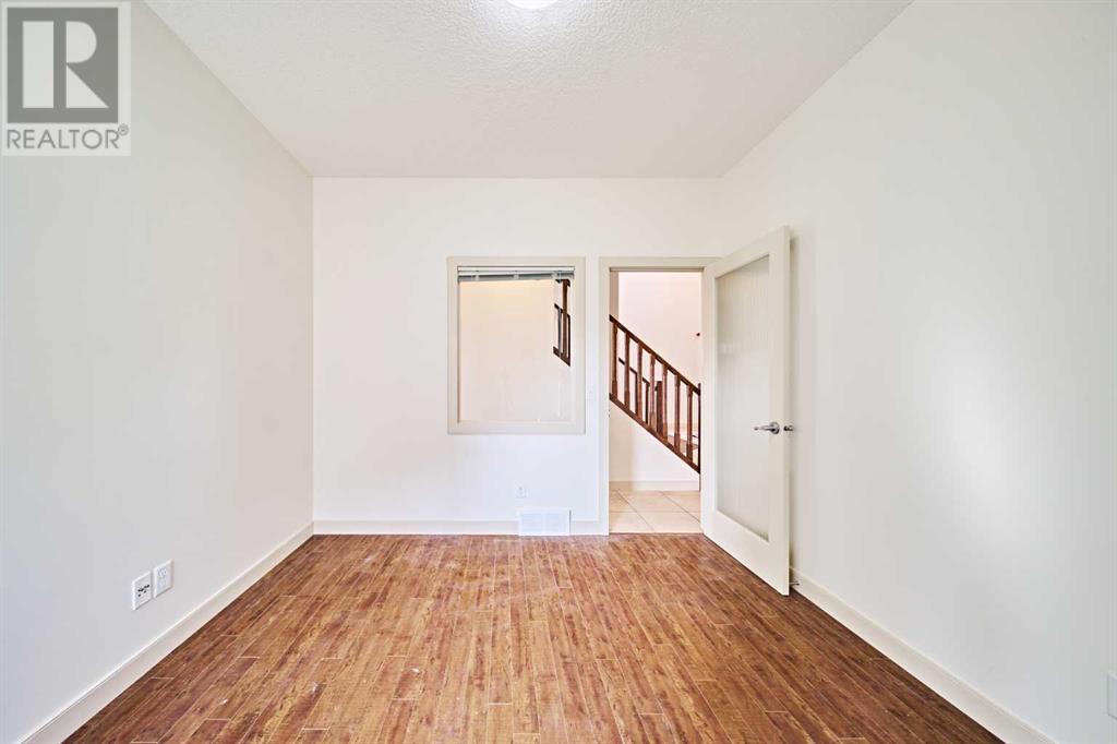 Single Family House for Sale in  Everhollow Street SW Evergreen Calgary 