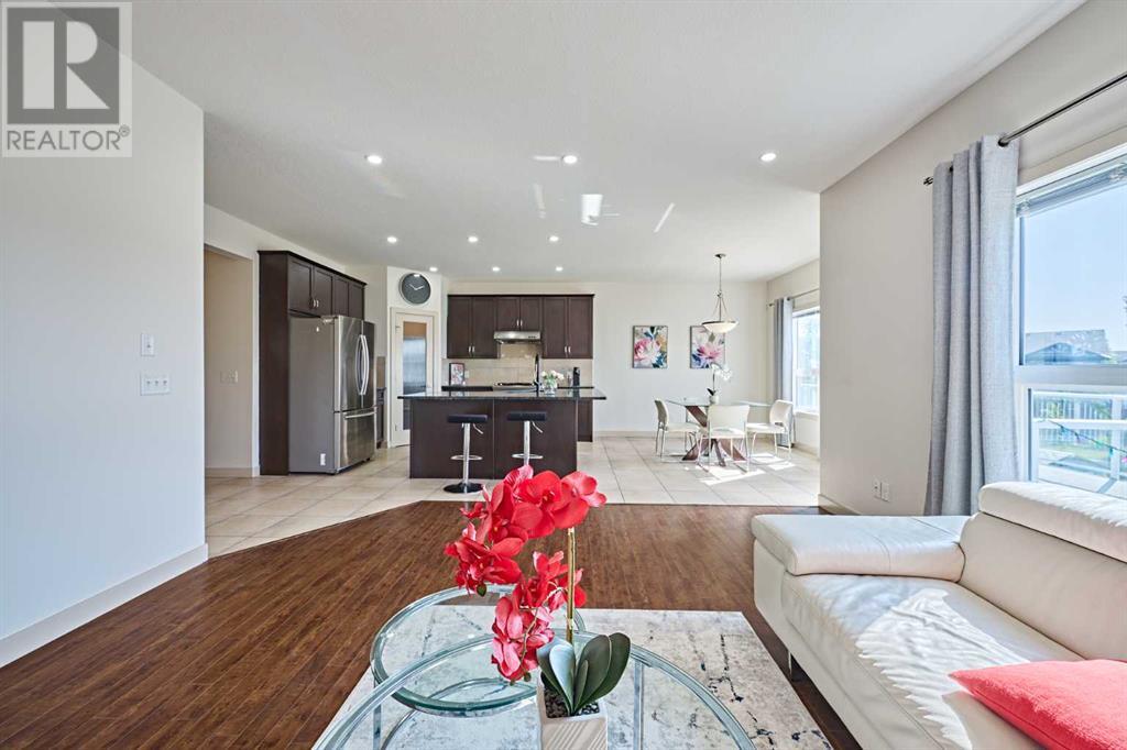 Single Family House for Sale in  Everhollow Street SW Evergreen Calgary 