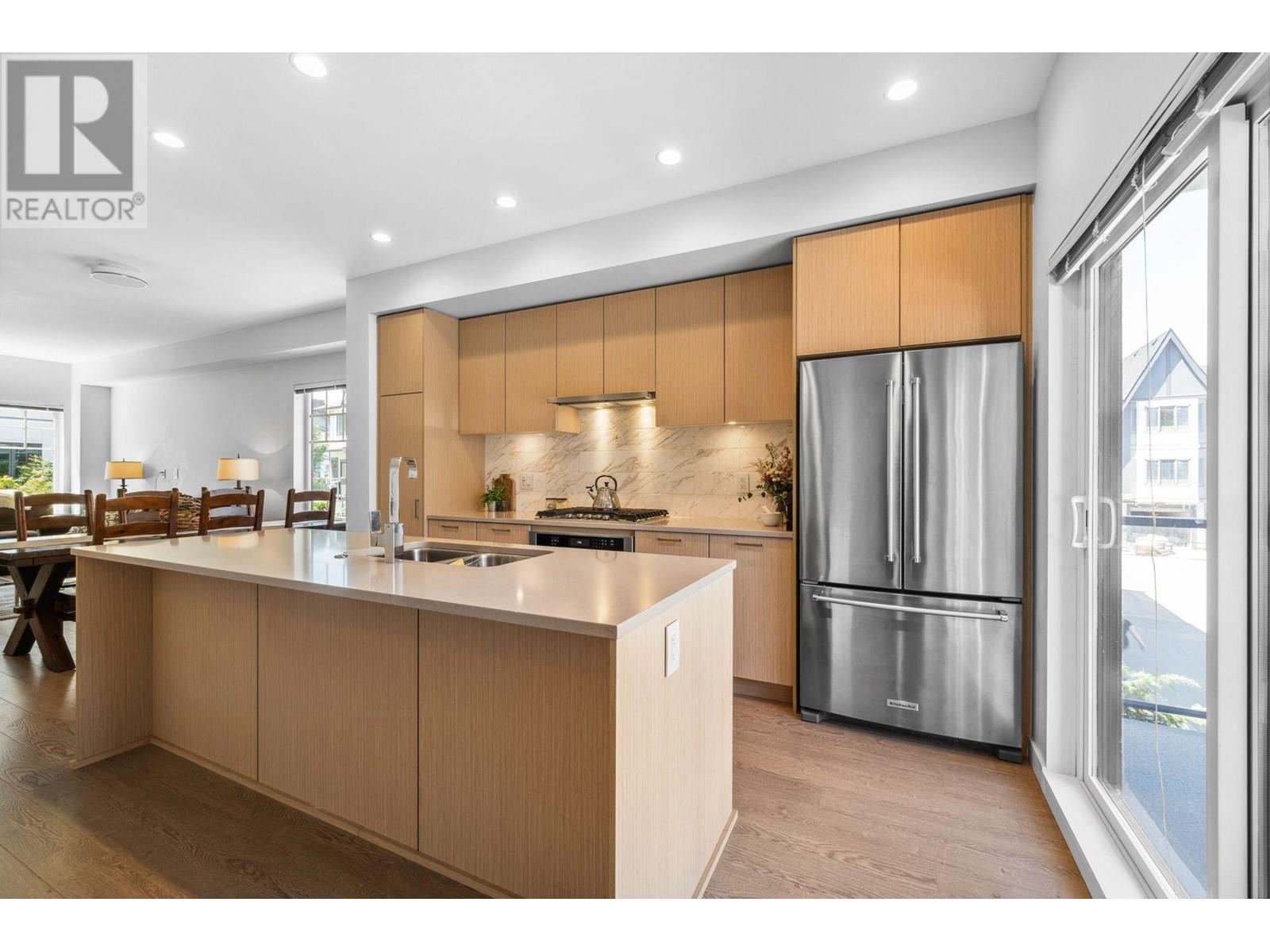 165 19451 SUTTON AVENUE, Pitt Meadows real estate listing R3016323