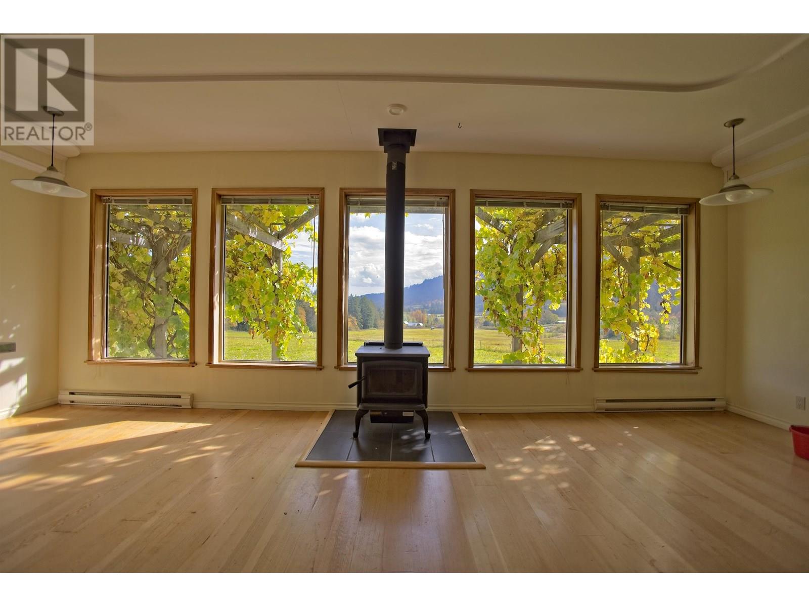 1901-1929 FULFORD-GANGES ROAD, Salt Spring Island