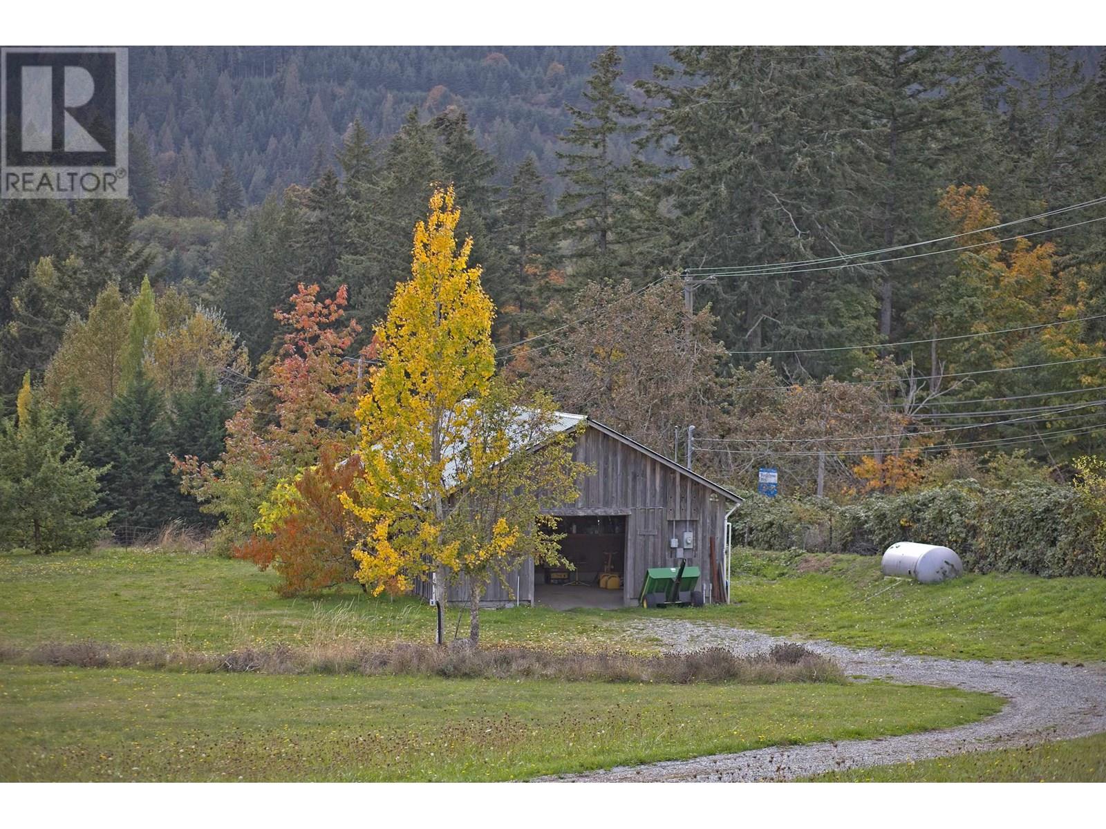 1901-1929 FULFORD-GANGES ROAD, Salt Spring Island