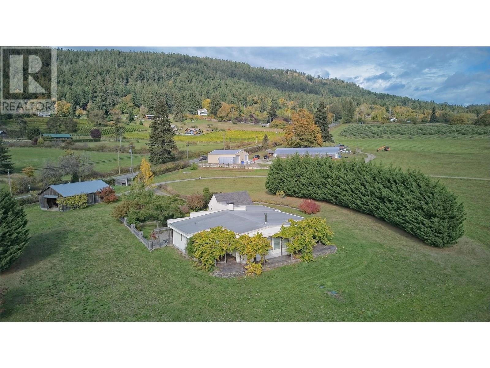 1901-1929 FULFORD-GANGES ROAD, Salt Spring Island