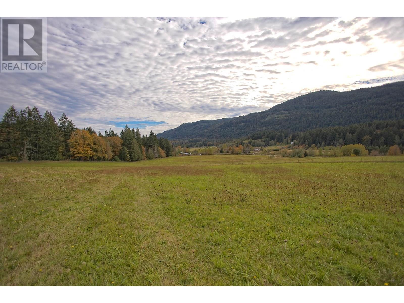 1901-1929 FULFORD-GANGES ROAD, Salt Spring Island