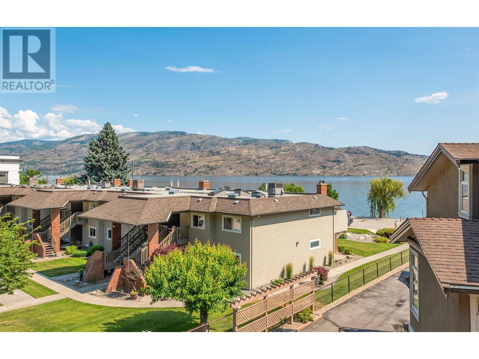 6 4356 Beach Avenue, Peachland