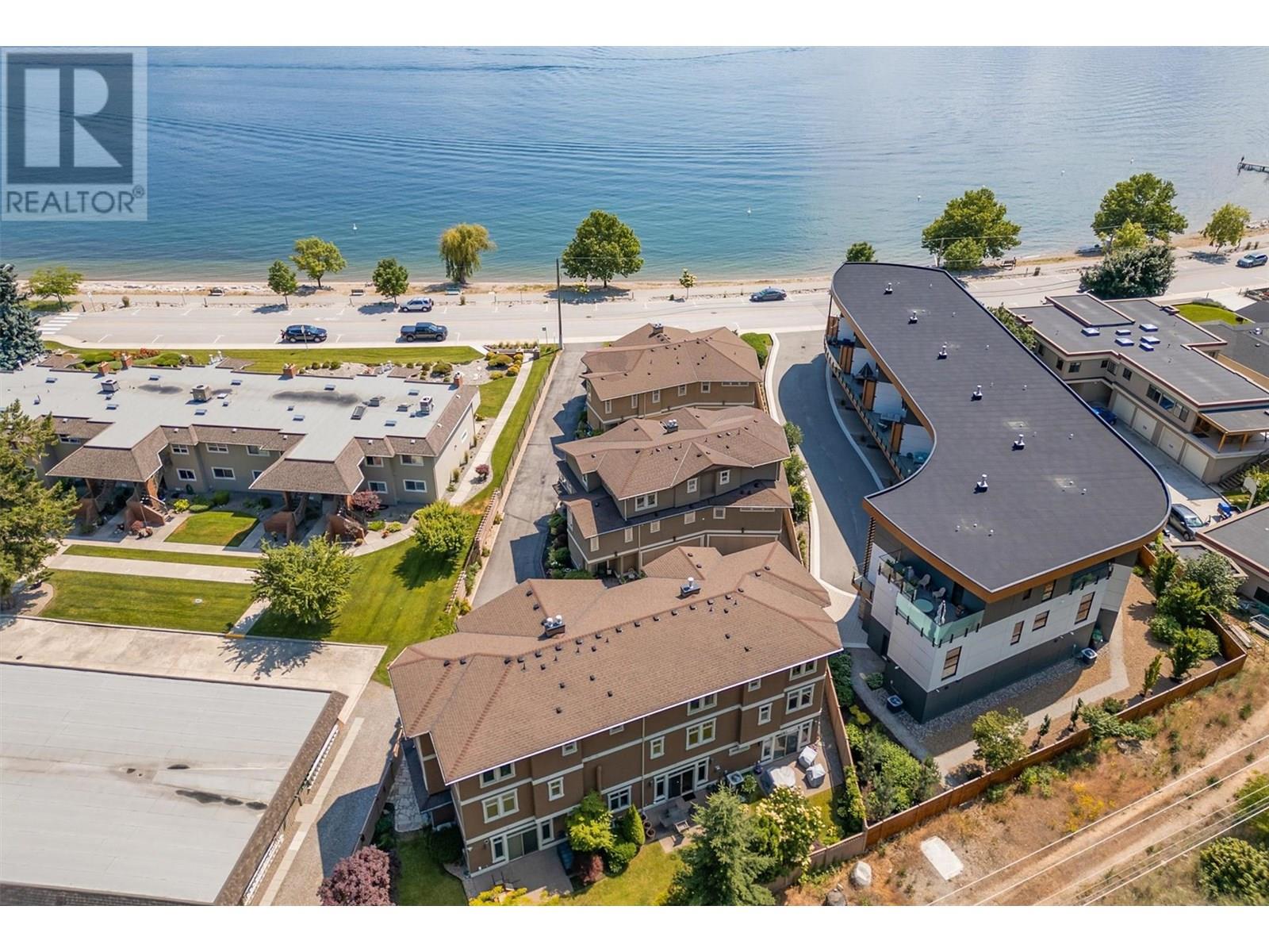 6 4356 Beach Avenue, Peachland