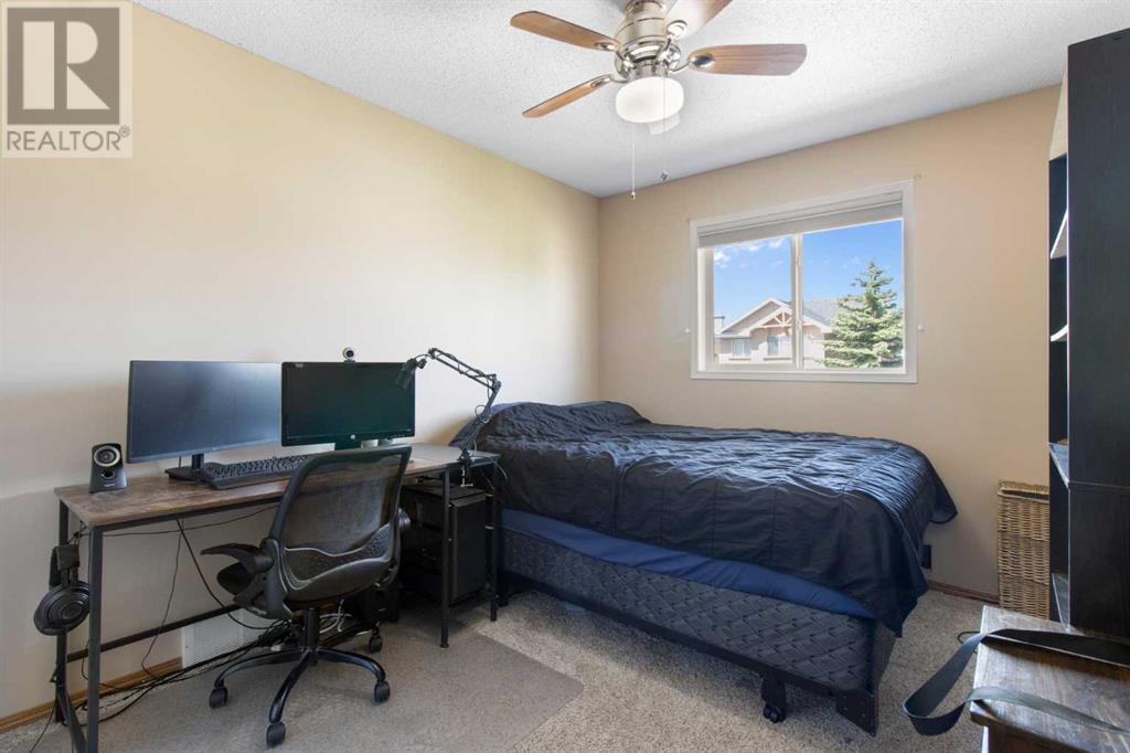Single Family House for Sale in  Everwillow Close SW Evergreen Calgary 