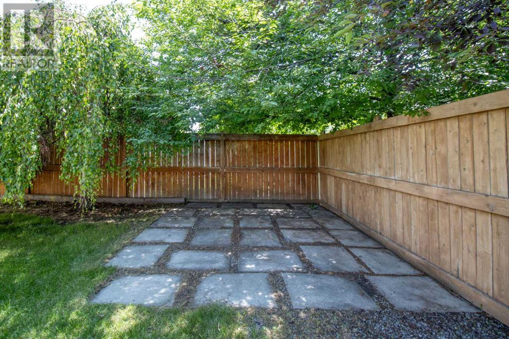Single Family House for Sale in  Everwillow Close SW Evergreen Calgary 