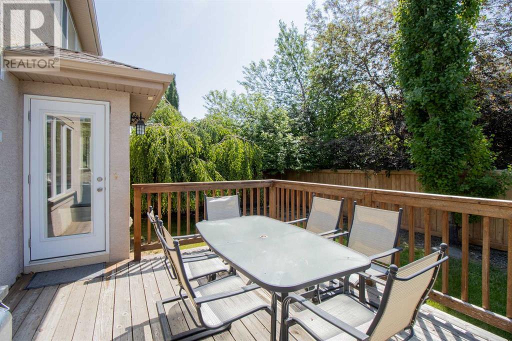 Single Family House for Sale in  Everwillow Close SW Evergreen Calgary 