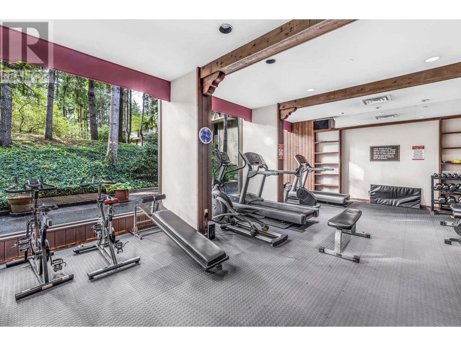 Photo 23 of 702 3771 Bartlett Court, Burnaby BC