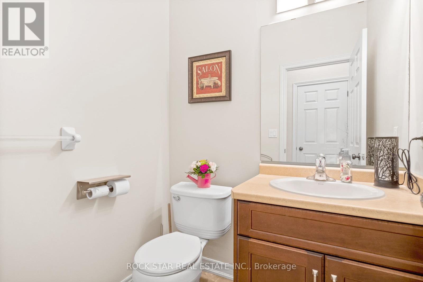 Photo 15 of 66 Tanner Drive, Pelham ON