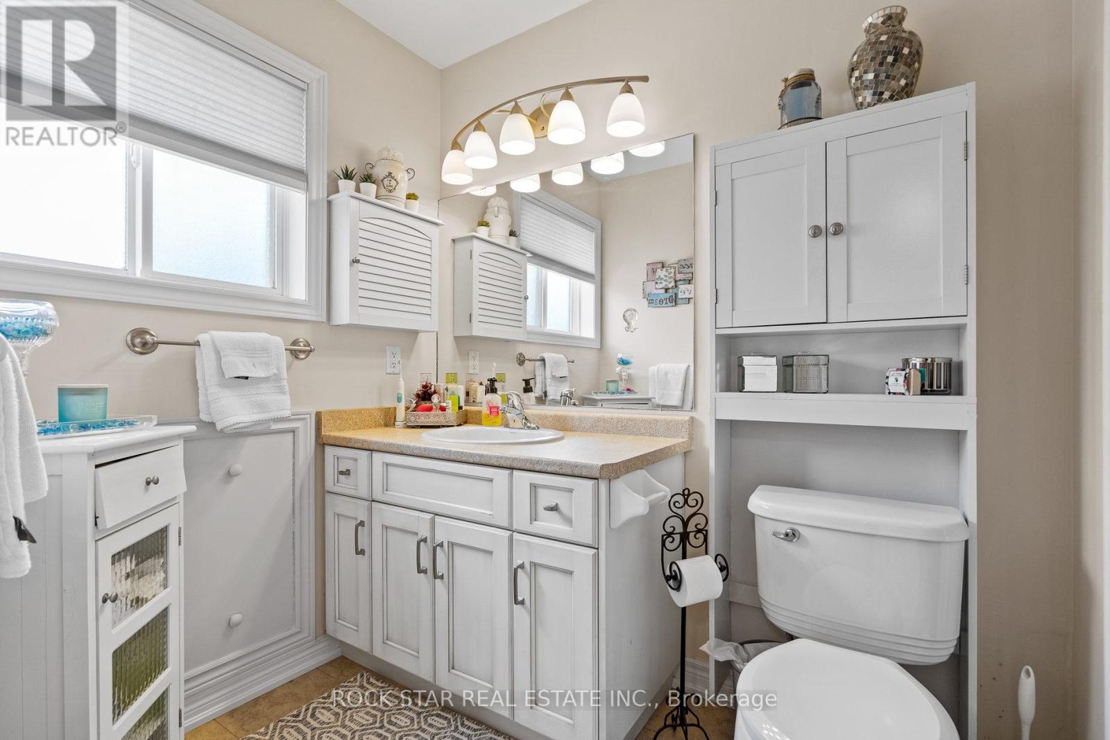Photo 22 of 66 Tanner Drive, Pelham ON
