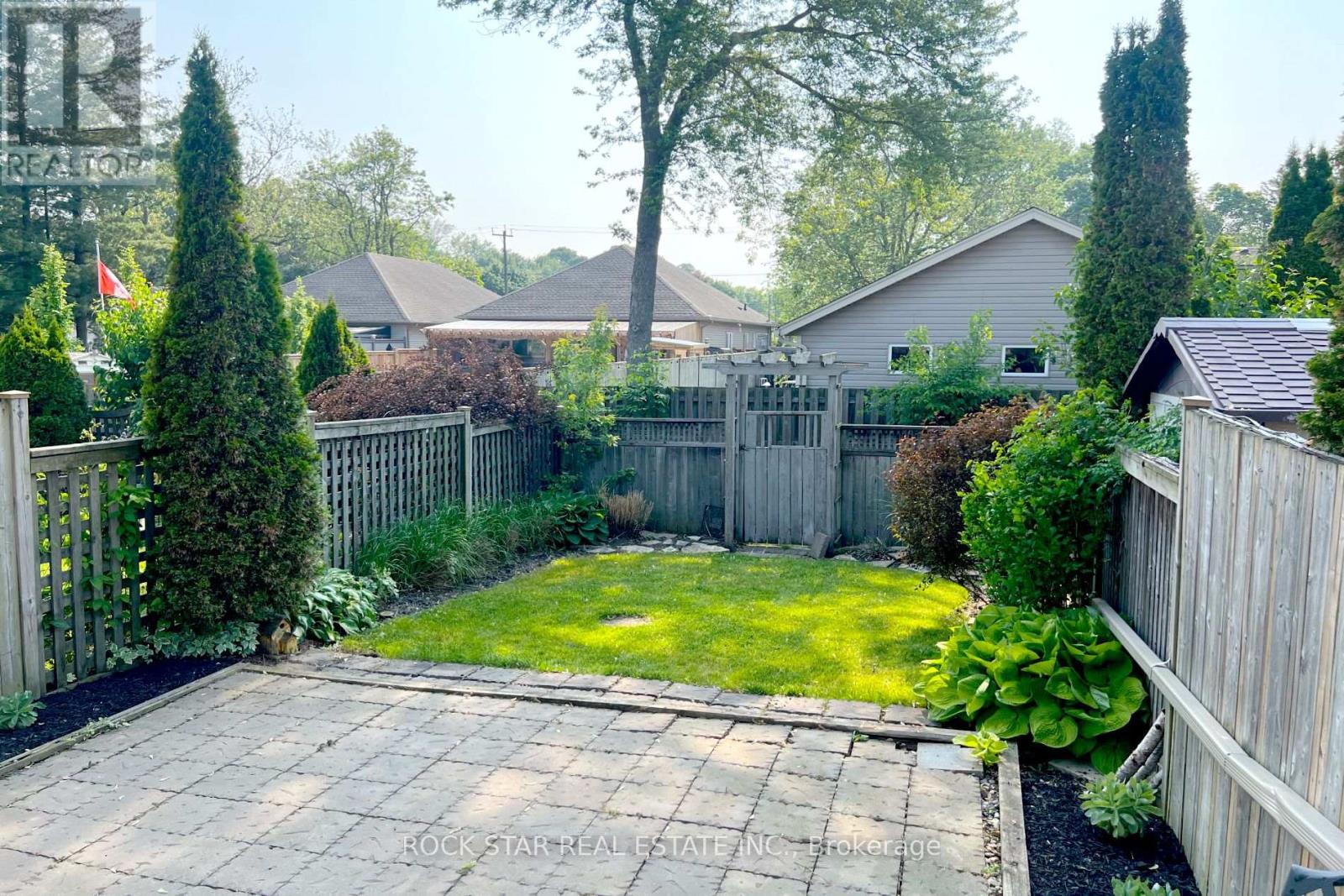 Photo 2 of 66 Tanner Drive, Pelham ON