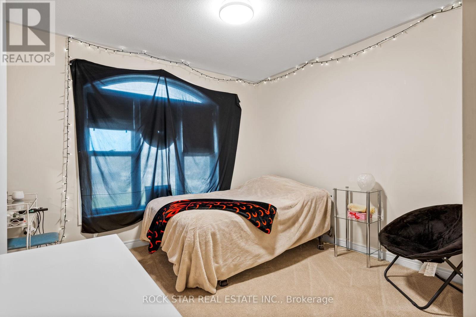 Photo 7 of 66 Tanner Drive, Pelham ON