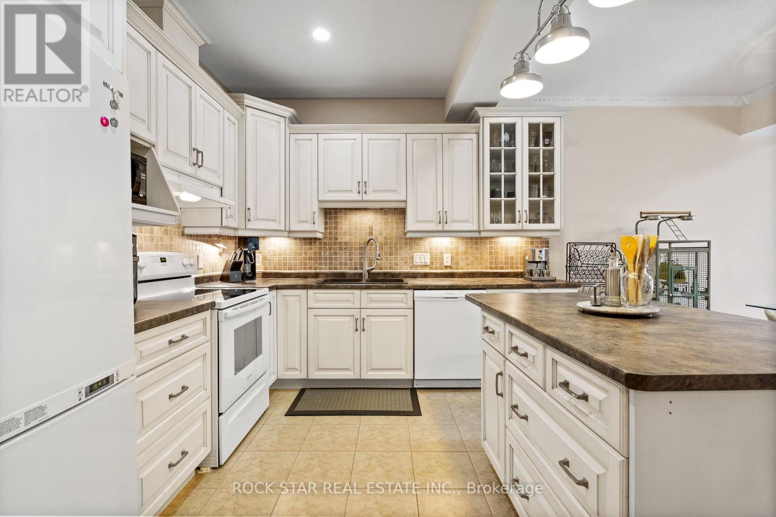 Photo 24 of 66 Tanner Drive, Pelham ON