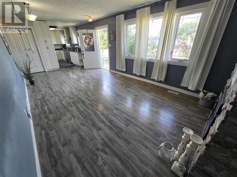 Photo 8 of 8919 91 Street, Fort St John BC